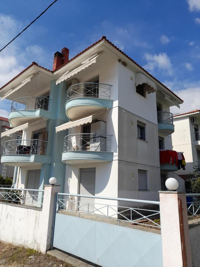Dominikis Appartment Неа-Перамос Экстерьер фото